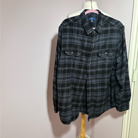 George Black and Gray Plaid Casual Button Down Shirt. 3 XLT. 54-56 - Picture 1 of 1